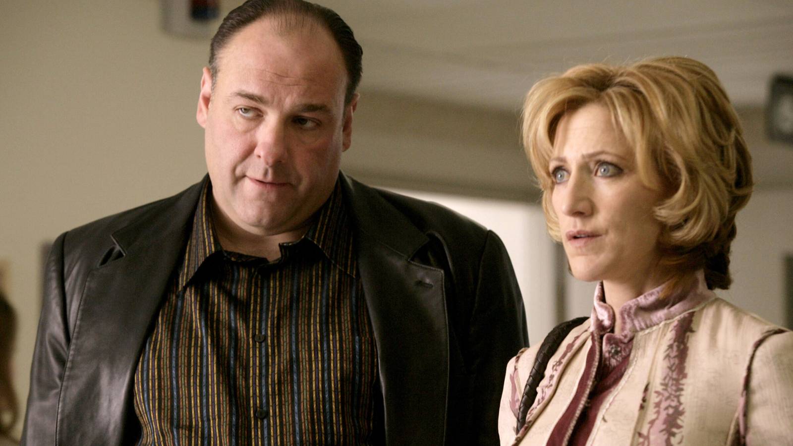 Tony (James Gandolfini) and Carmela Soprano (Edie Falco) looking upset in The Sopranos