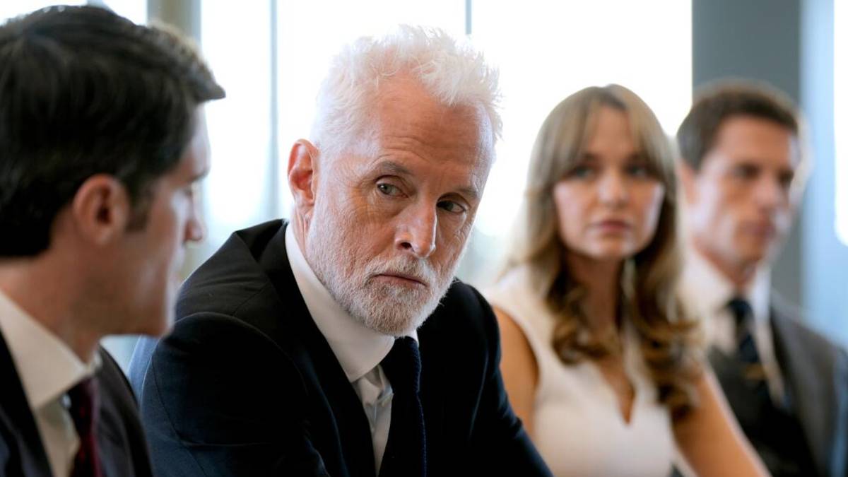 John Slattery in The Rainmaker (TV series)