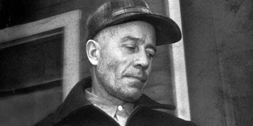Foto em preto e branco de Ed Gein.