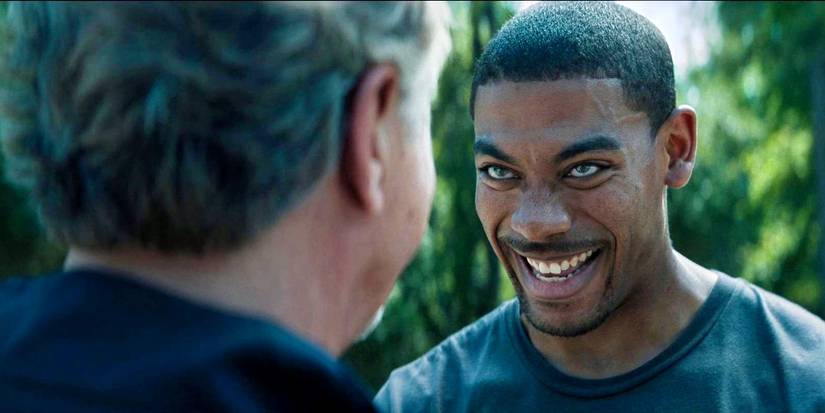 Aaron Pierre sorri para o xerife maligno de Don Johnson em Rebel Ridge