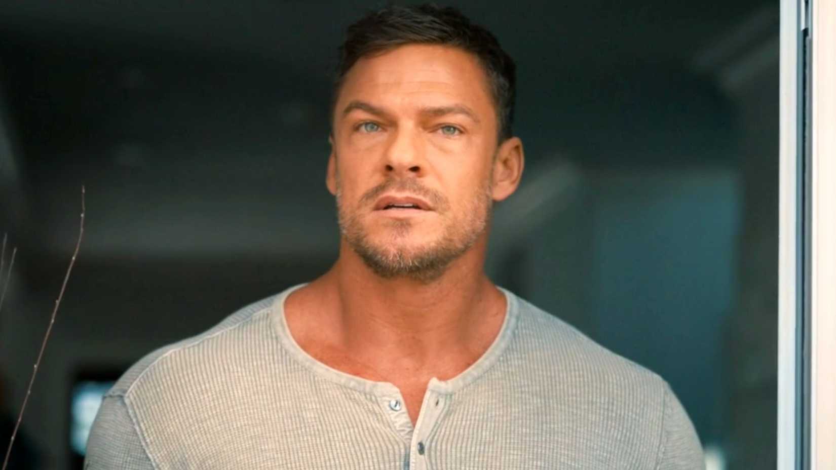 Alan Ritchson Hit Alan Ritchson's New Prime Video Action Movie Becomes Streaming Hit ...