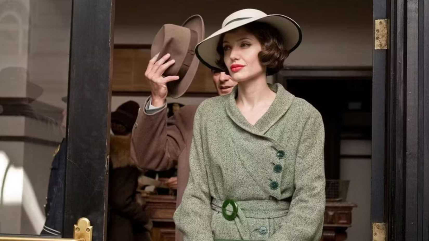 Angelina Jolie como Christine Collins em Changeling