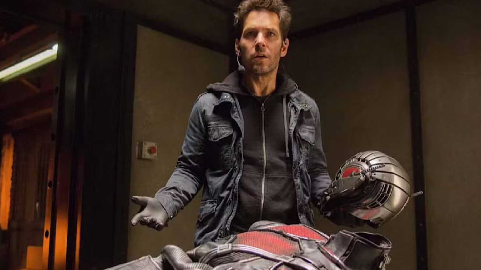 ant-man's scott lang stealing superhero suit