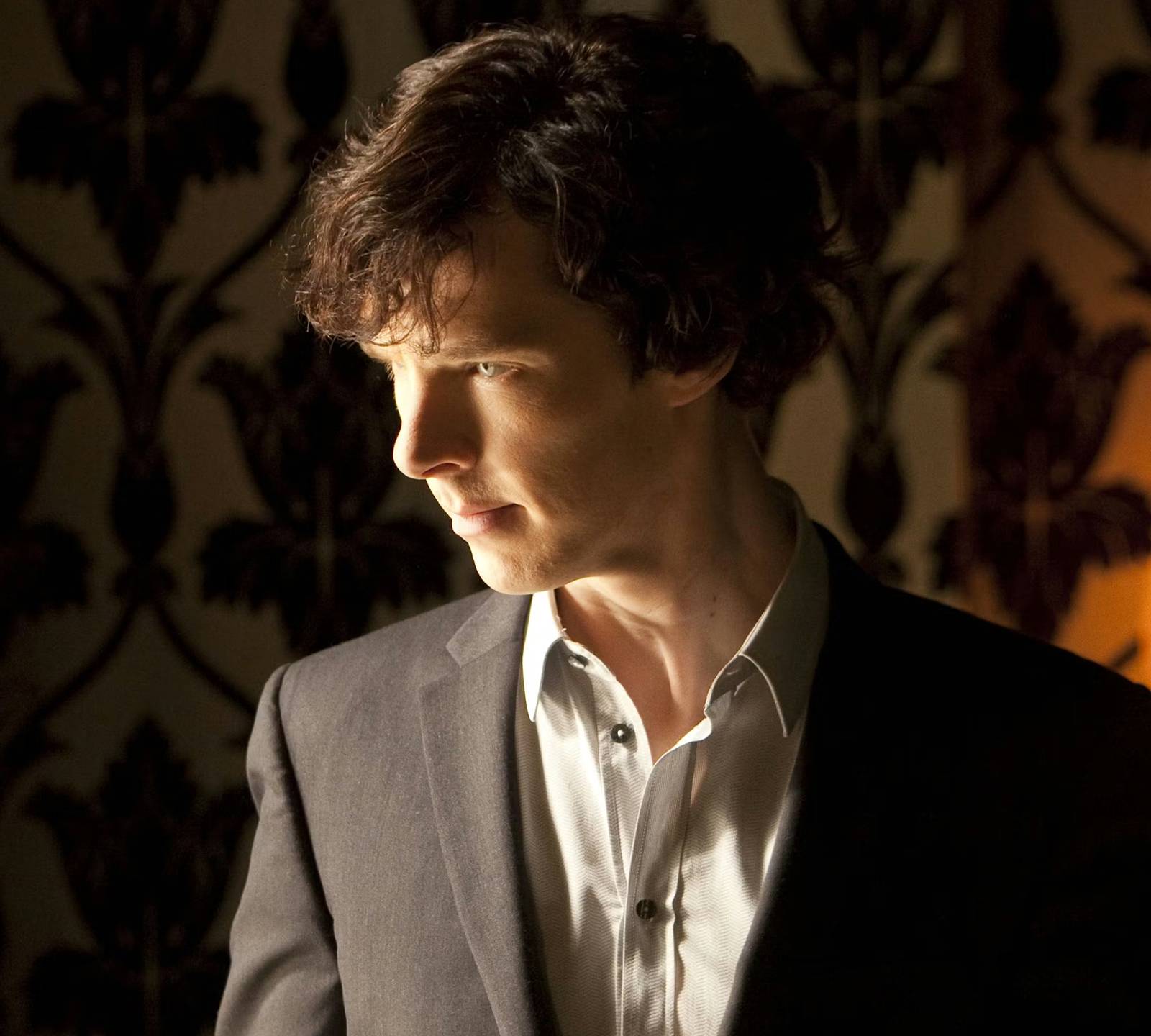 Sherlock's Biggest Betrayals: How It Disappointed Fans, image size:1600x1440
