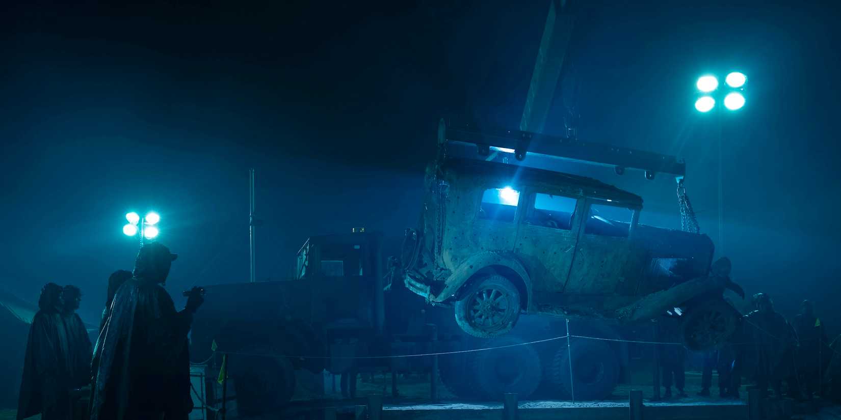 Carro da Gangue Bradley no episódio 2 de It: Bem-Vindo a Derry