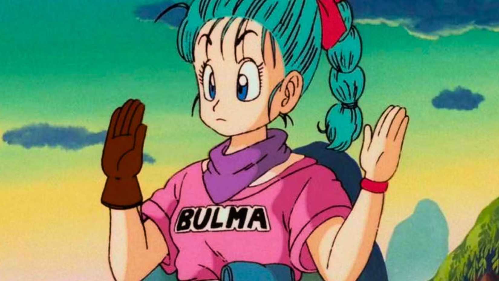 Bulma levantando as mãos em Dragon Ball
