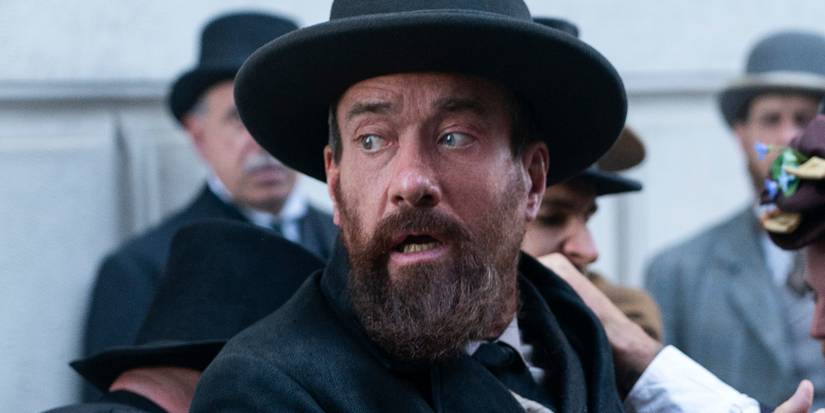 Charles Guiteau looks over his shoulder in Death by Lightning