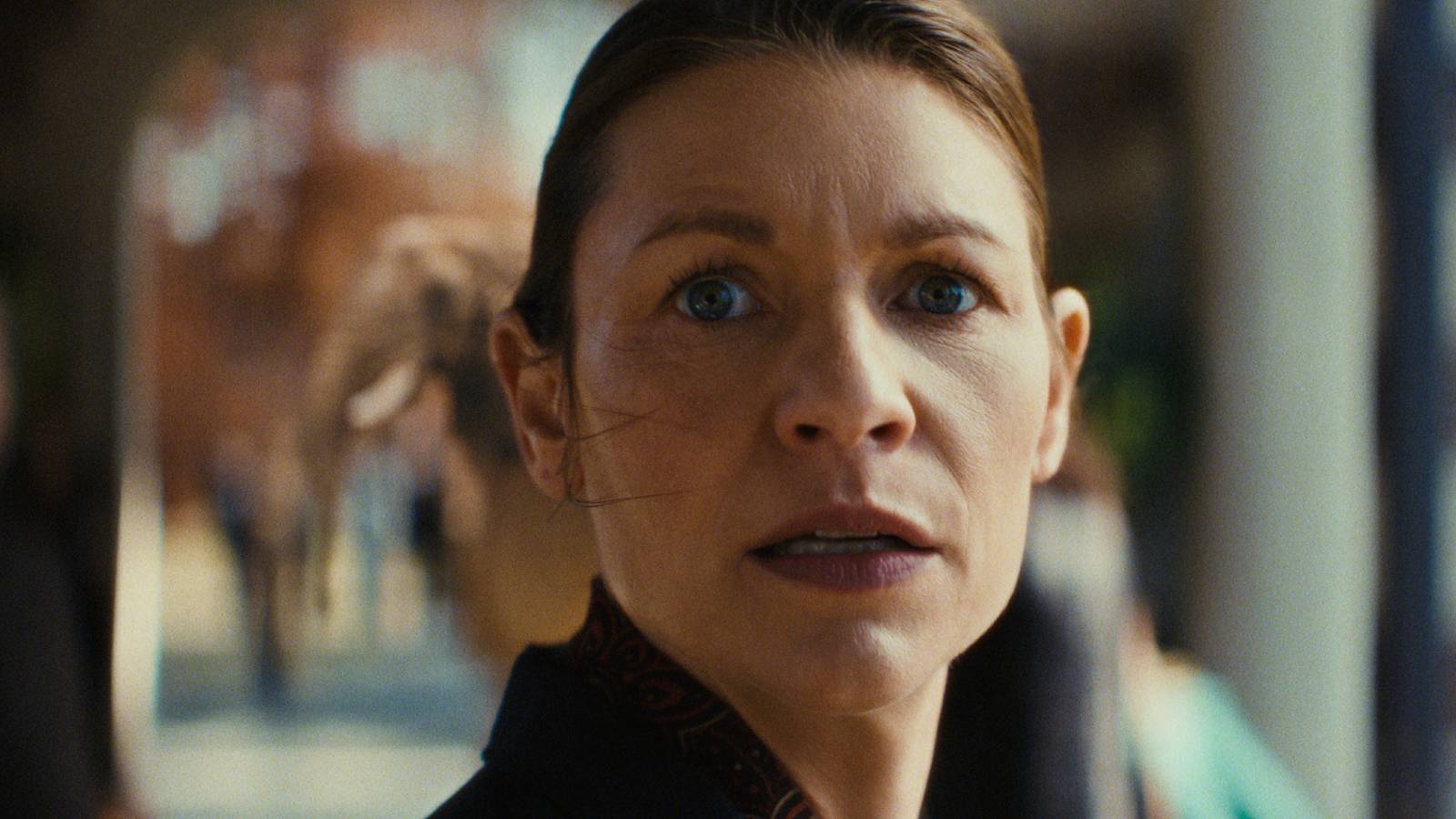 Clare Danes as Aggie looks scare in The Beast in Me