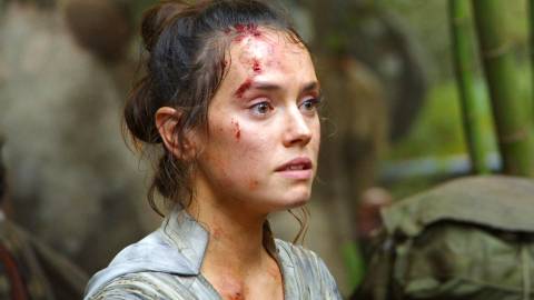 Daisy Ridley as Rey with injuries in Star Wars The Rise of Skywalker