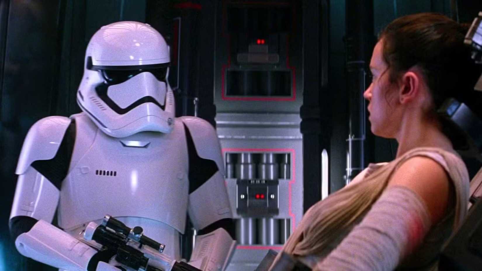 Daniel Craig como Stormtrooper em The Force Awakens