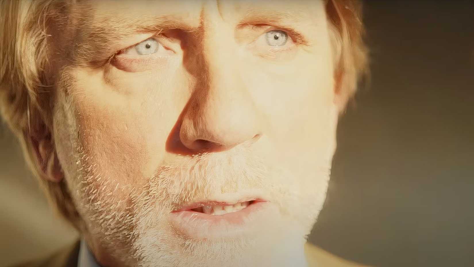 daniel craig in bright light as benoit blanc in wake up dead man a knives out mystery