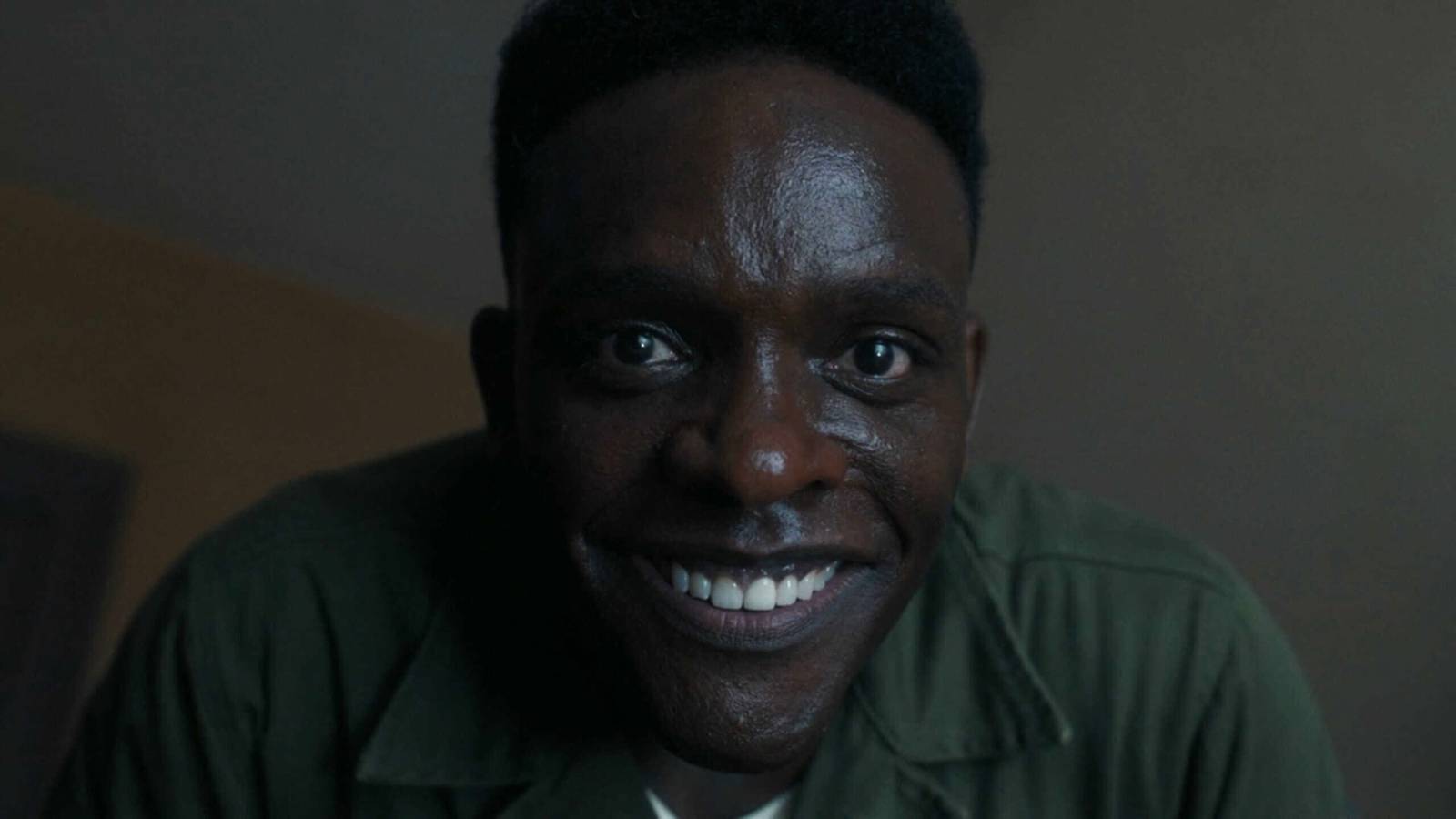 Dick Hallorann with a creepy smile in It Welcome to Derry episode 4