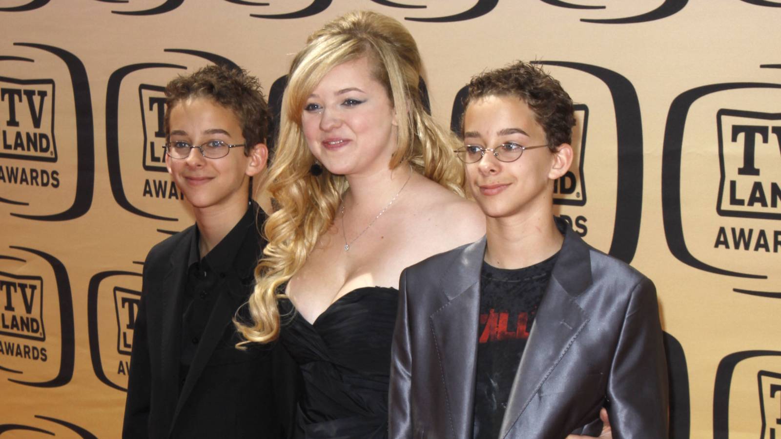 Everybody Loves Raymond Cast Remembers Sawyer Sweeten In Emotional Reunion