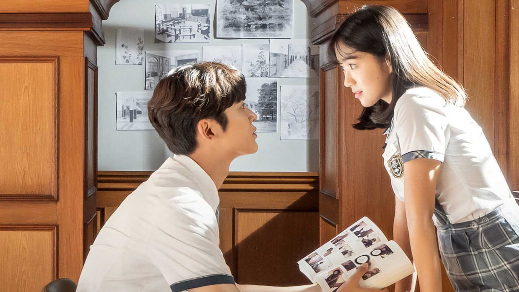 A young woman and a young man looking into each other's eyes in Extraordinary You on Netflix.