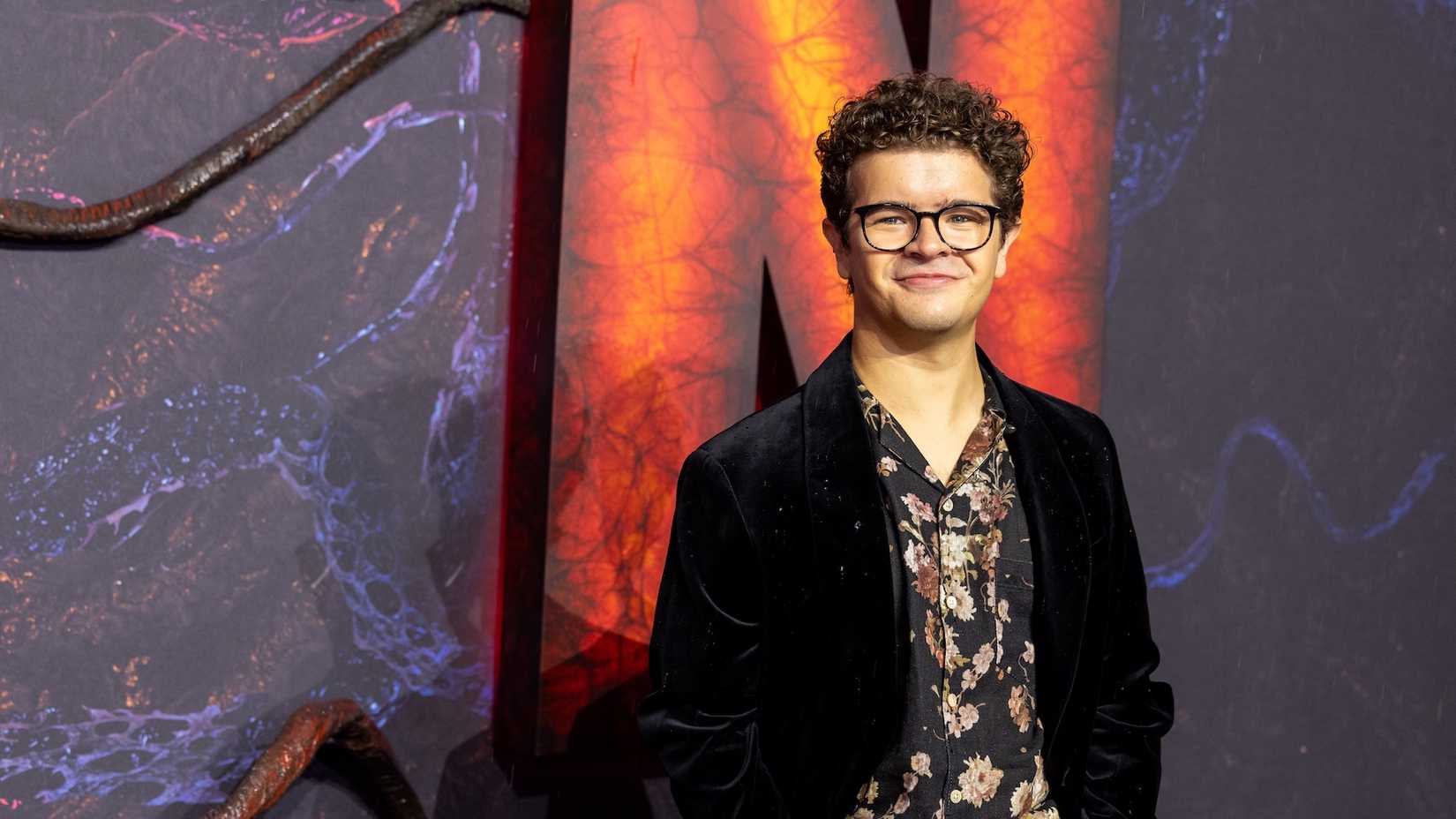 Gaten Matarazzo na estreia da 5ª temporada de Stranger Things