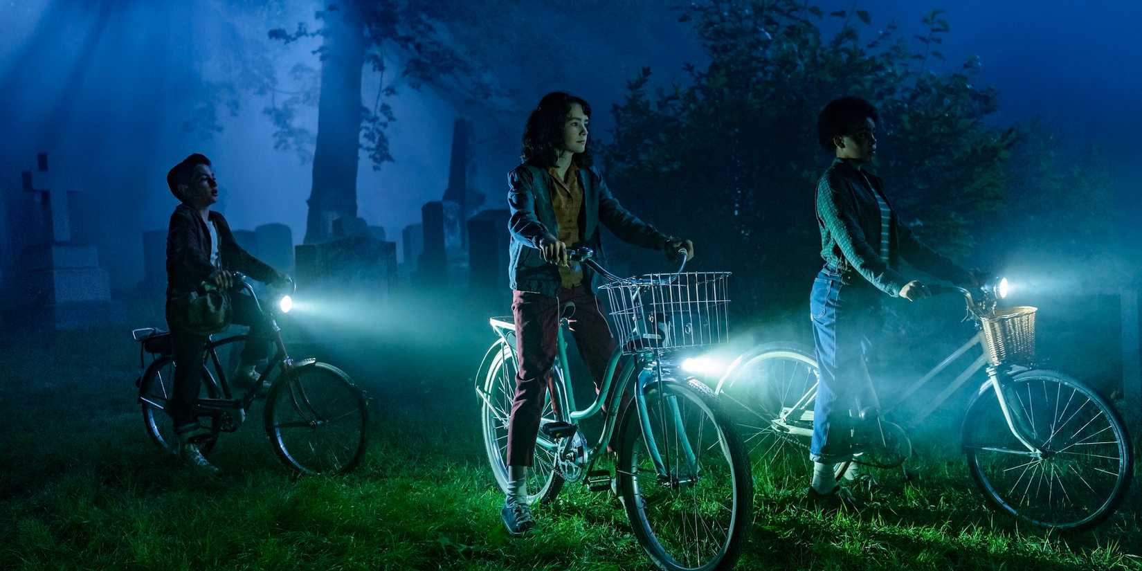 Graveyard scene in It Welcome to Derry episode 3