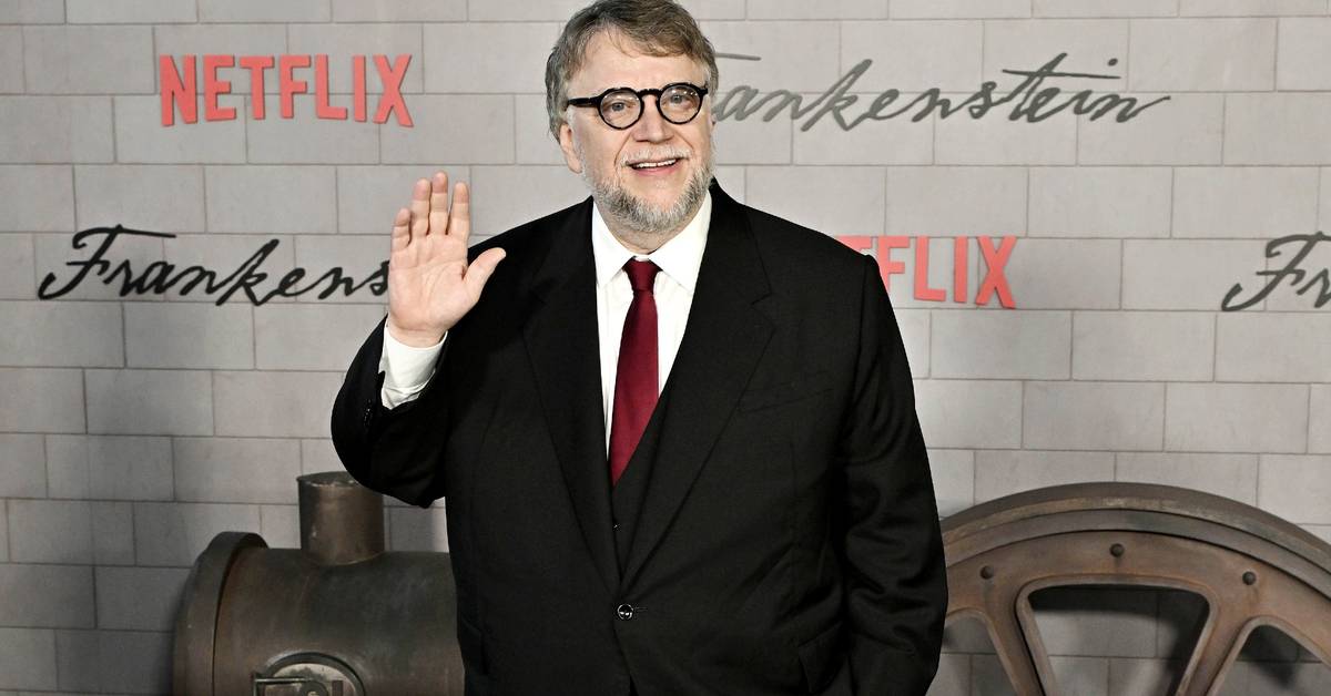 screenrant.com - Jeff Dodge - Guillermo Del Toro Confirms Disastrous Calls To Adapt Bestselling Video Game Franchise
