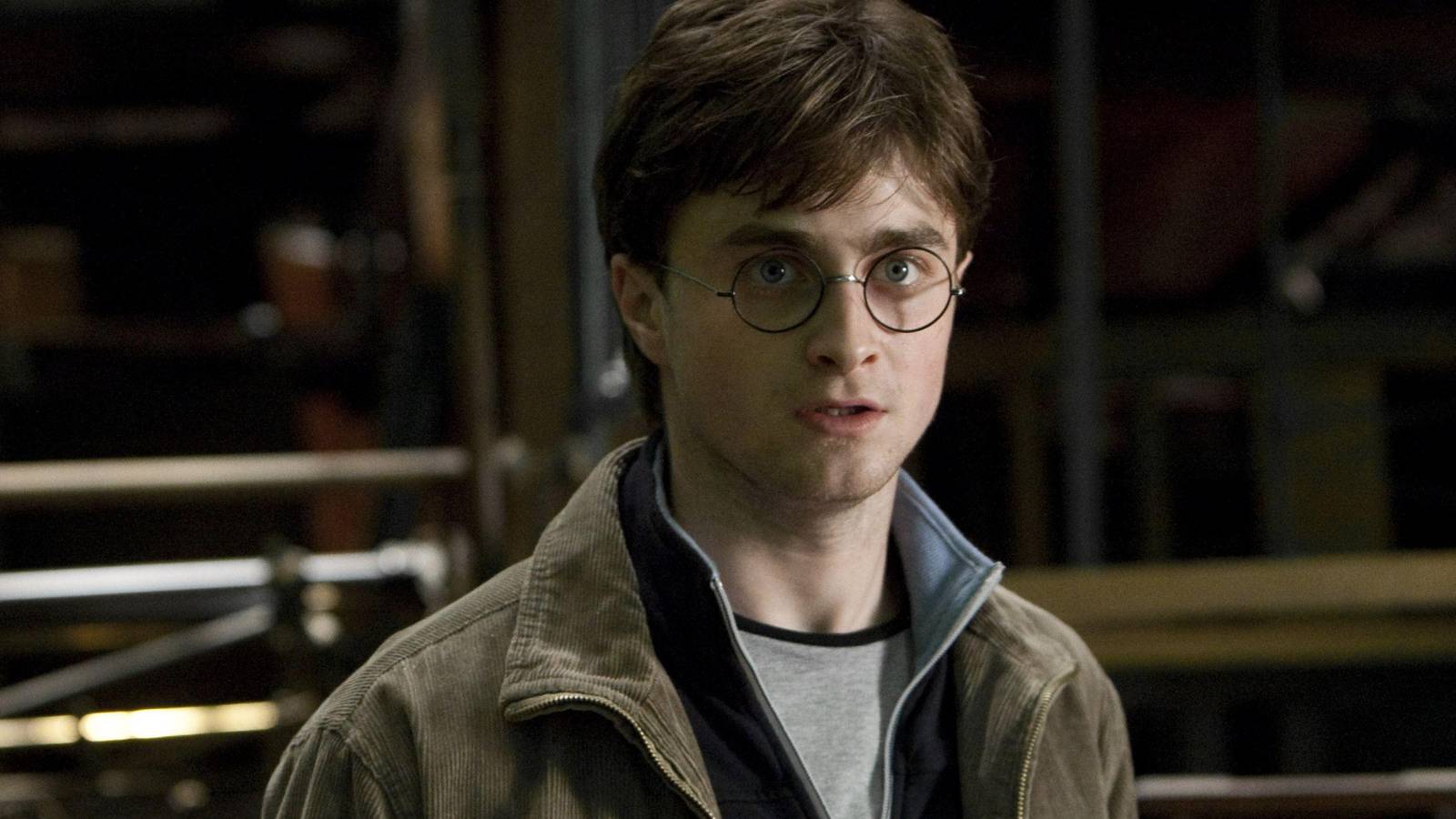 Harry Potter looks shocked in Harry Potter and the Deathly Hallows