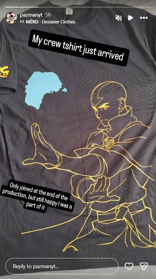 Aang adulto em camiseta de Avatar: O Último Dobrador de Ar.