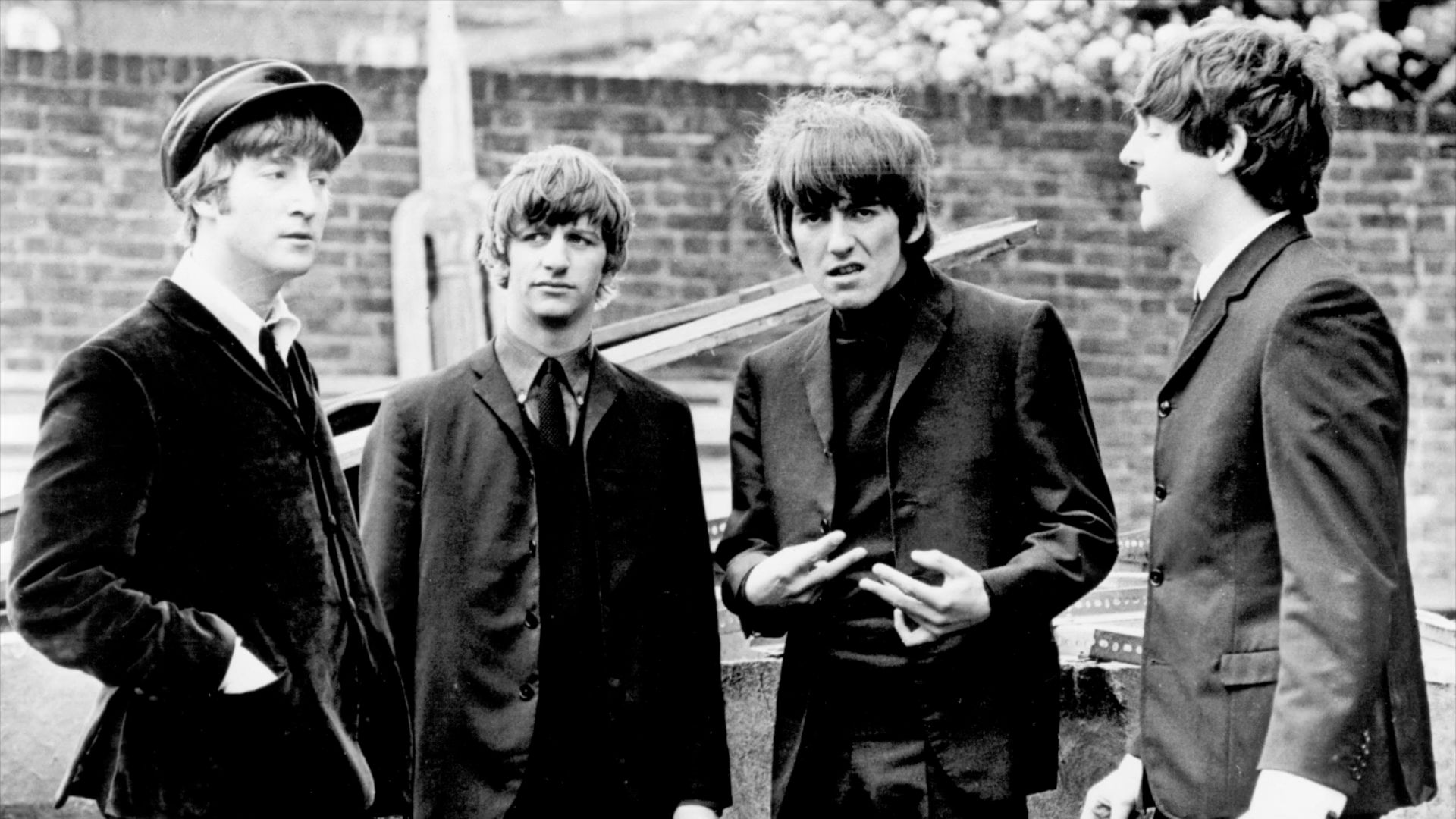 The Beatles' 2000 Album '1' Hit #1 25 Years Ago: A Frustrating Triumph for Aspiring Musicians