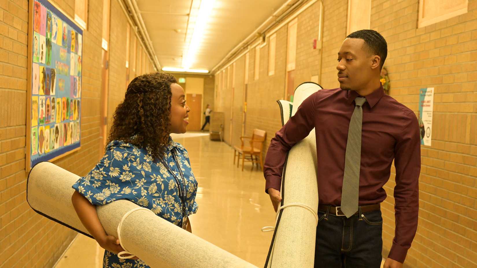 Janine e Gregory em Abbott Elementary