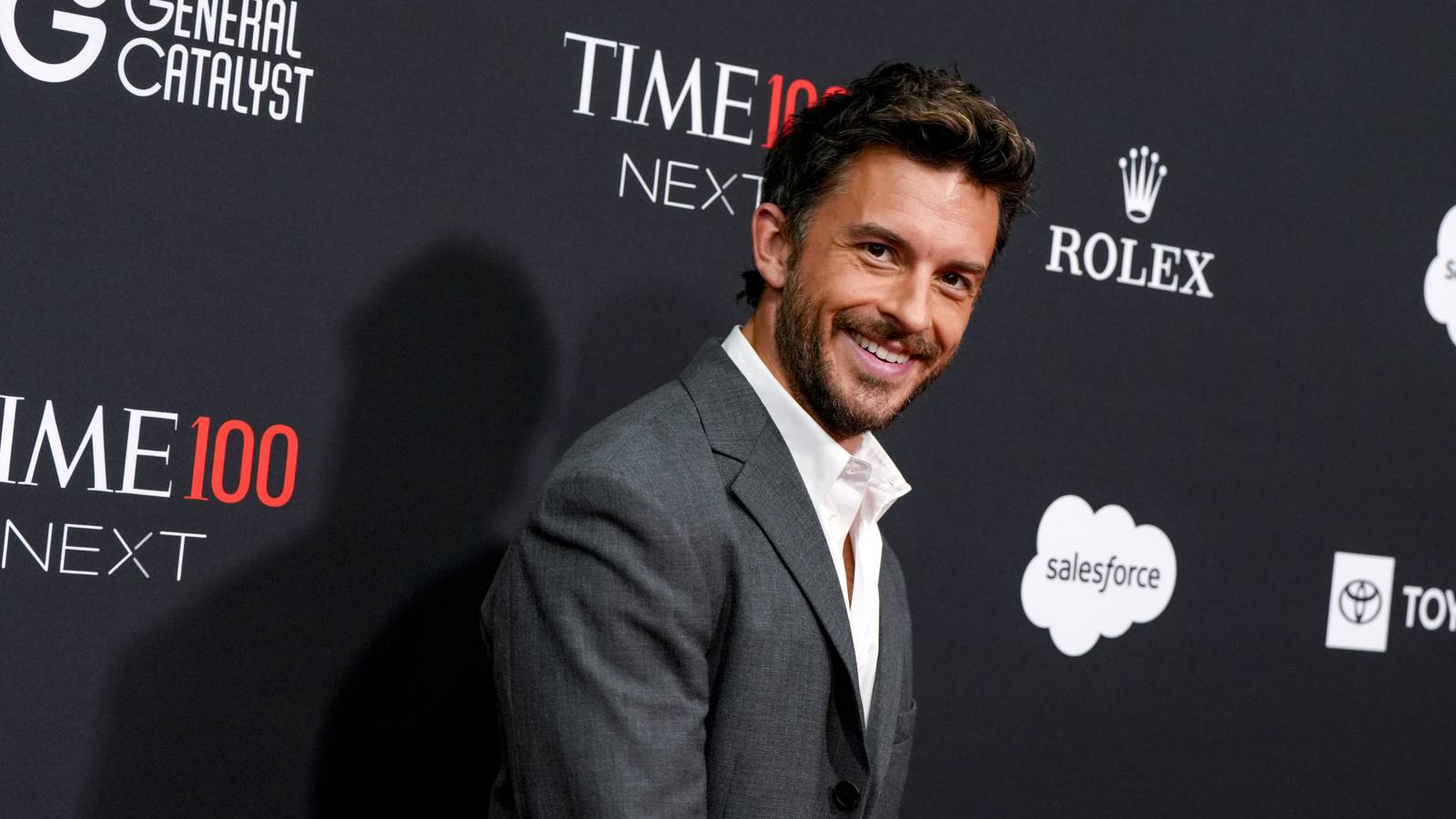 Jonathan Bailey Makes People’s Sexiest Man Alive History Ahead Of Wicked: ...