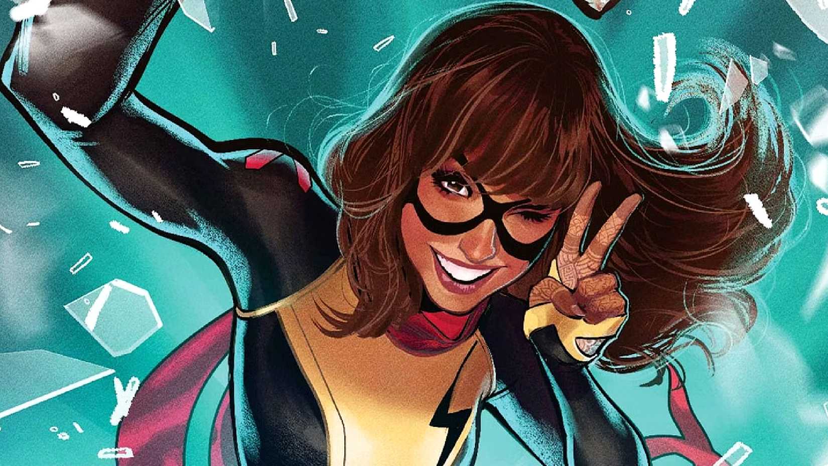 Kamala Khan poses for a selfie doing the peace sign in Ms Marvel comic cover