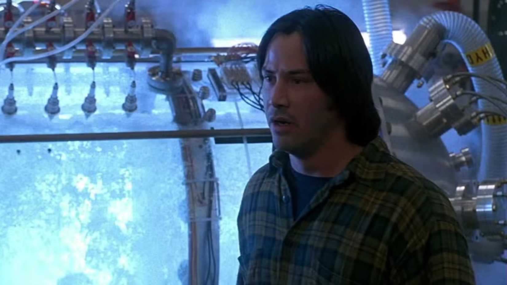 Keanu Reeves in Chain Reaction
