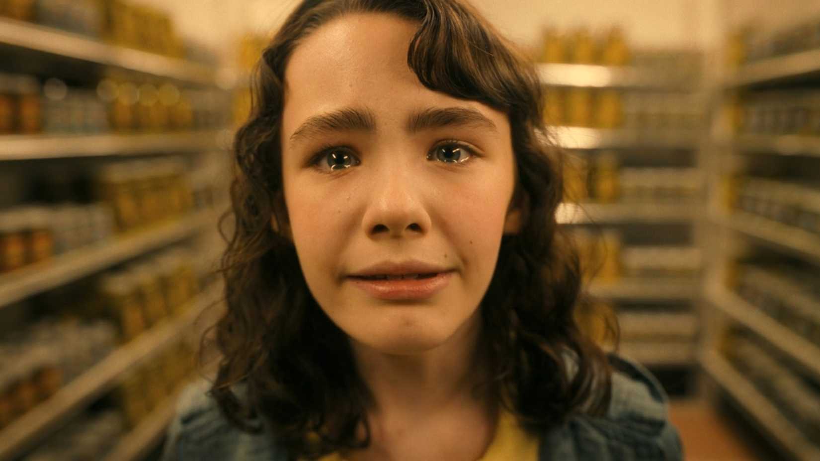 lilly scared with watery eyes in welcome to derry episode 2