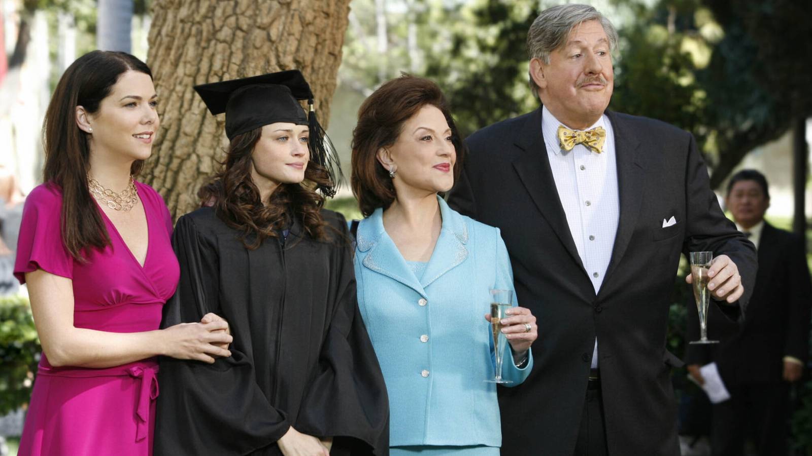 Lorelai, Rory, Emily, and Richard at Rory's Yale graduation in Gilmore Girls season 7