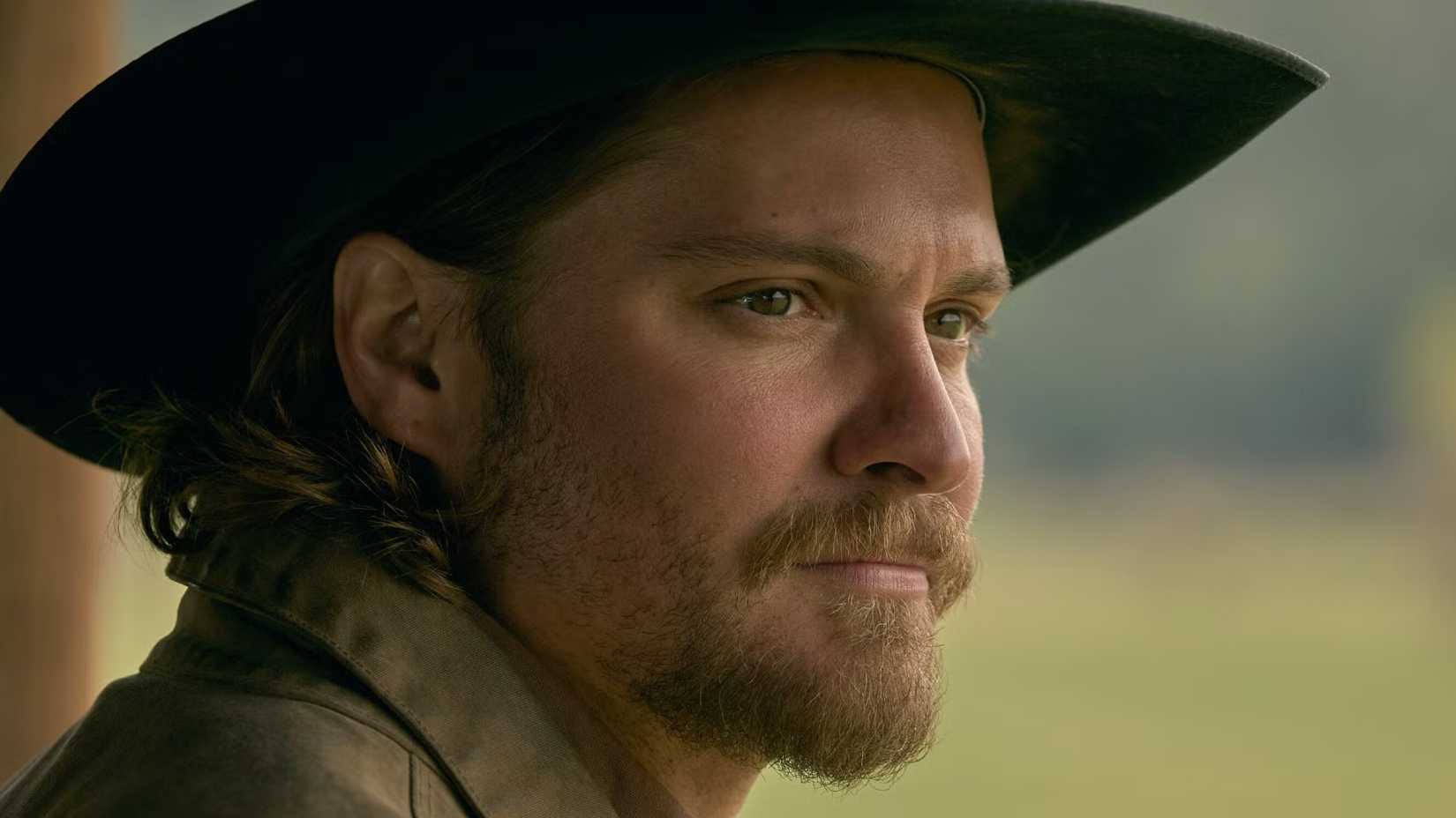 Luke Grimes como Kayce Dutton em Yellowstone
