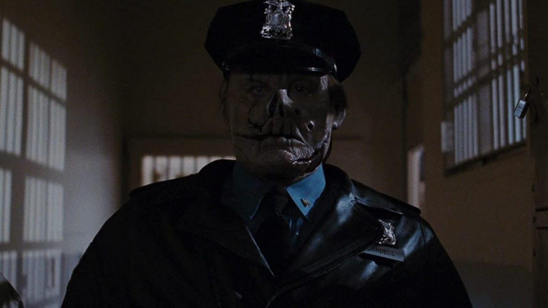 Cordell walks down a prison hallway in Maniac Cop 2