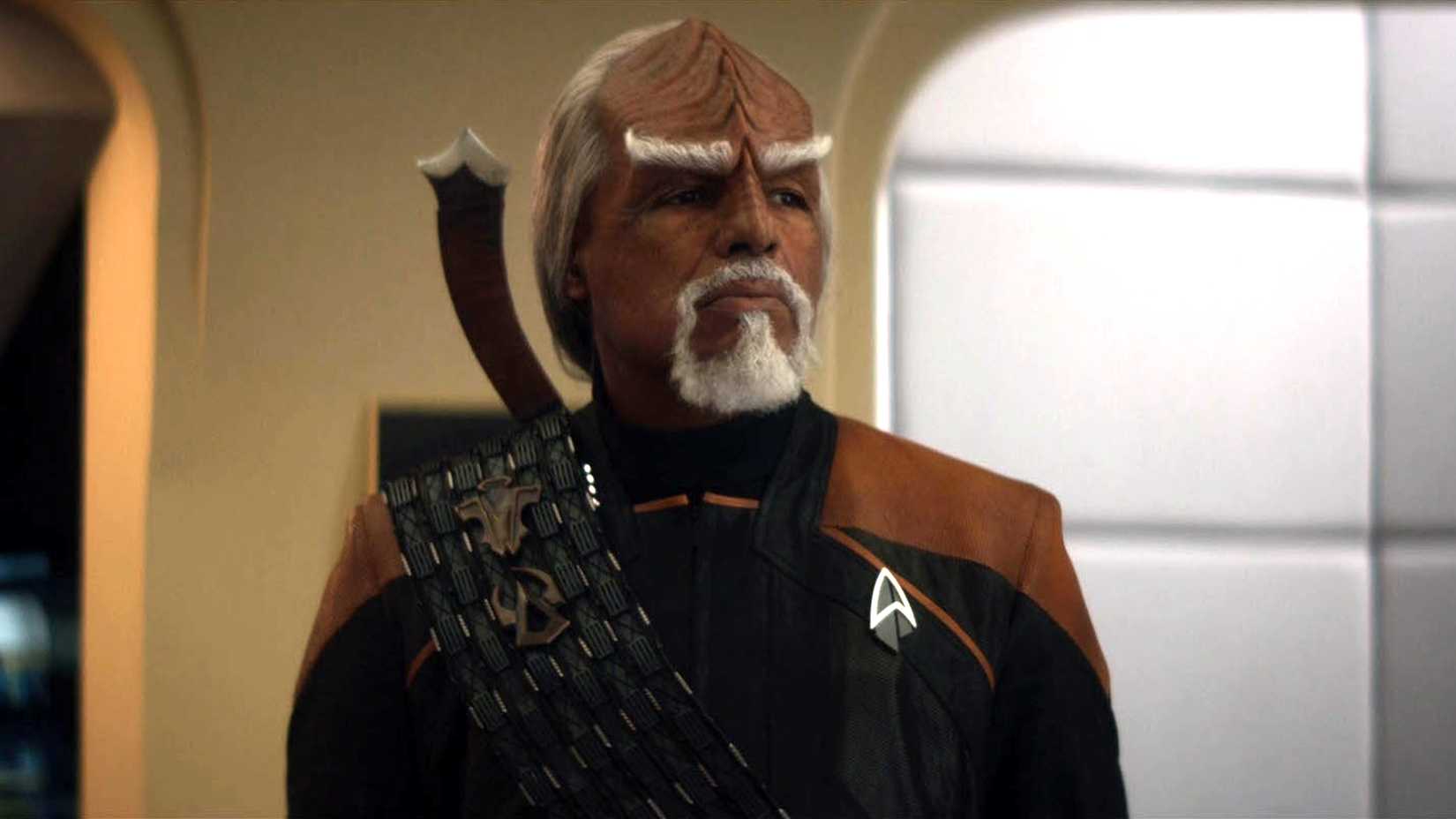 michael dorn as captain worf