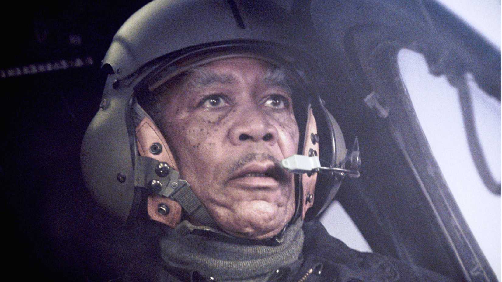 Morgan Freeman piloting a plane in Dreamcatcher 2003