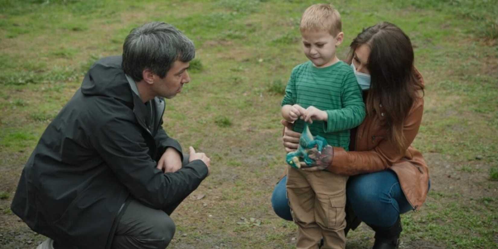 Nathan conversando com Remy no final da temporada 1 de The Rehearsal