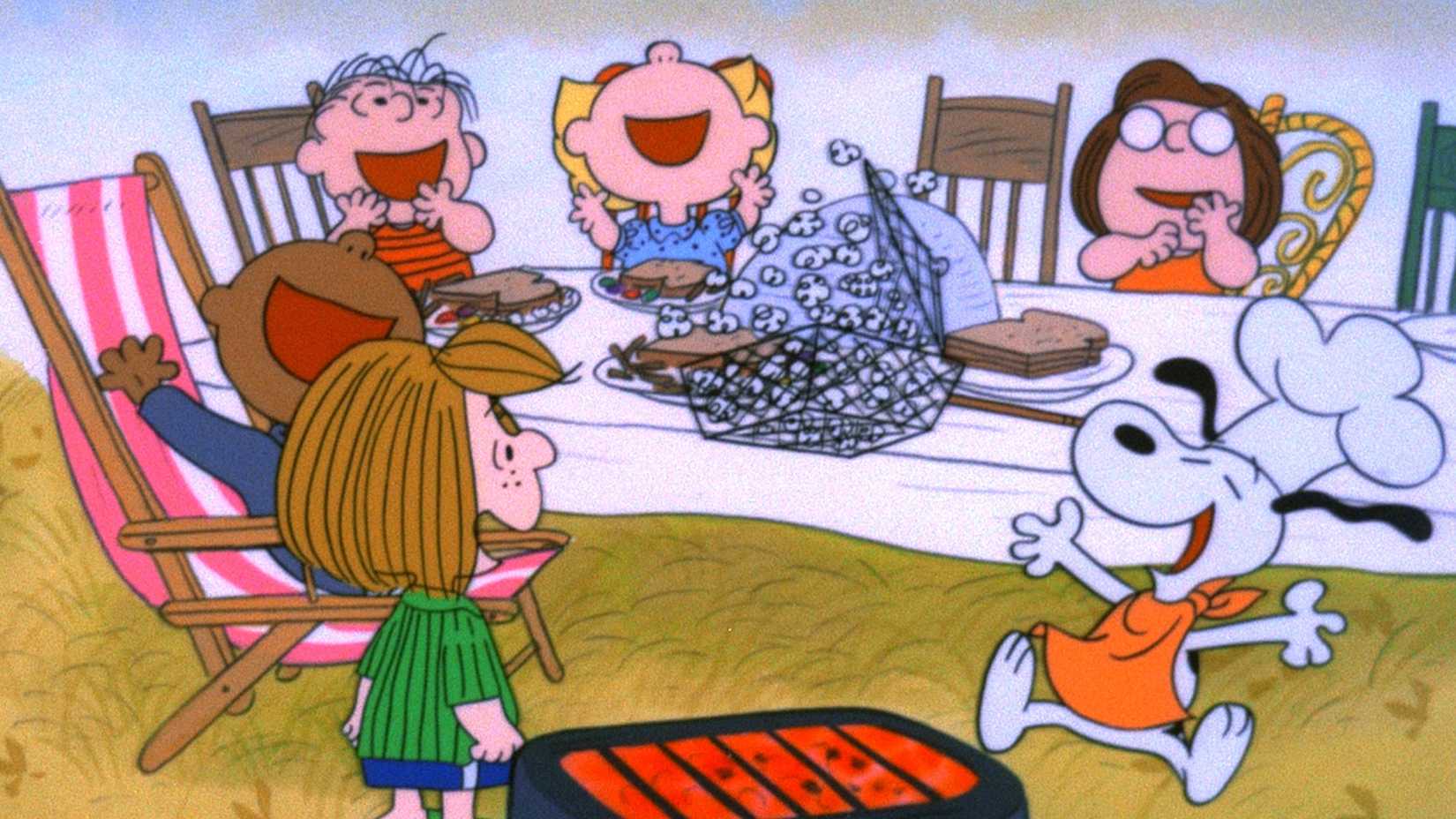 Peanuts celebrating Thanksgiving in A Charlie Brown Thanksgiving