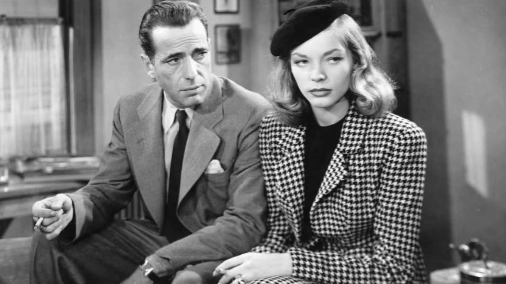 Humphrey Bogart e Lauren Bacall como Philip e Vivian em O Grande Sono