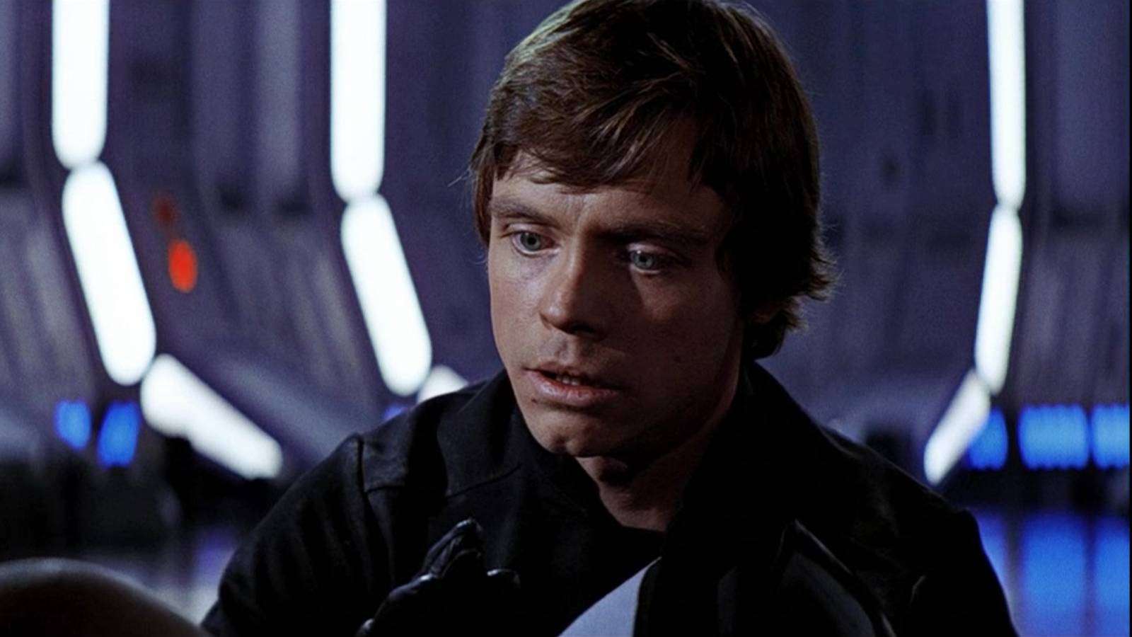 Mark Hamill looking concerned as Luke Skywalker in Star Wars Return of the Jedi