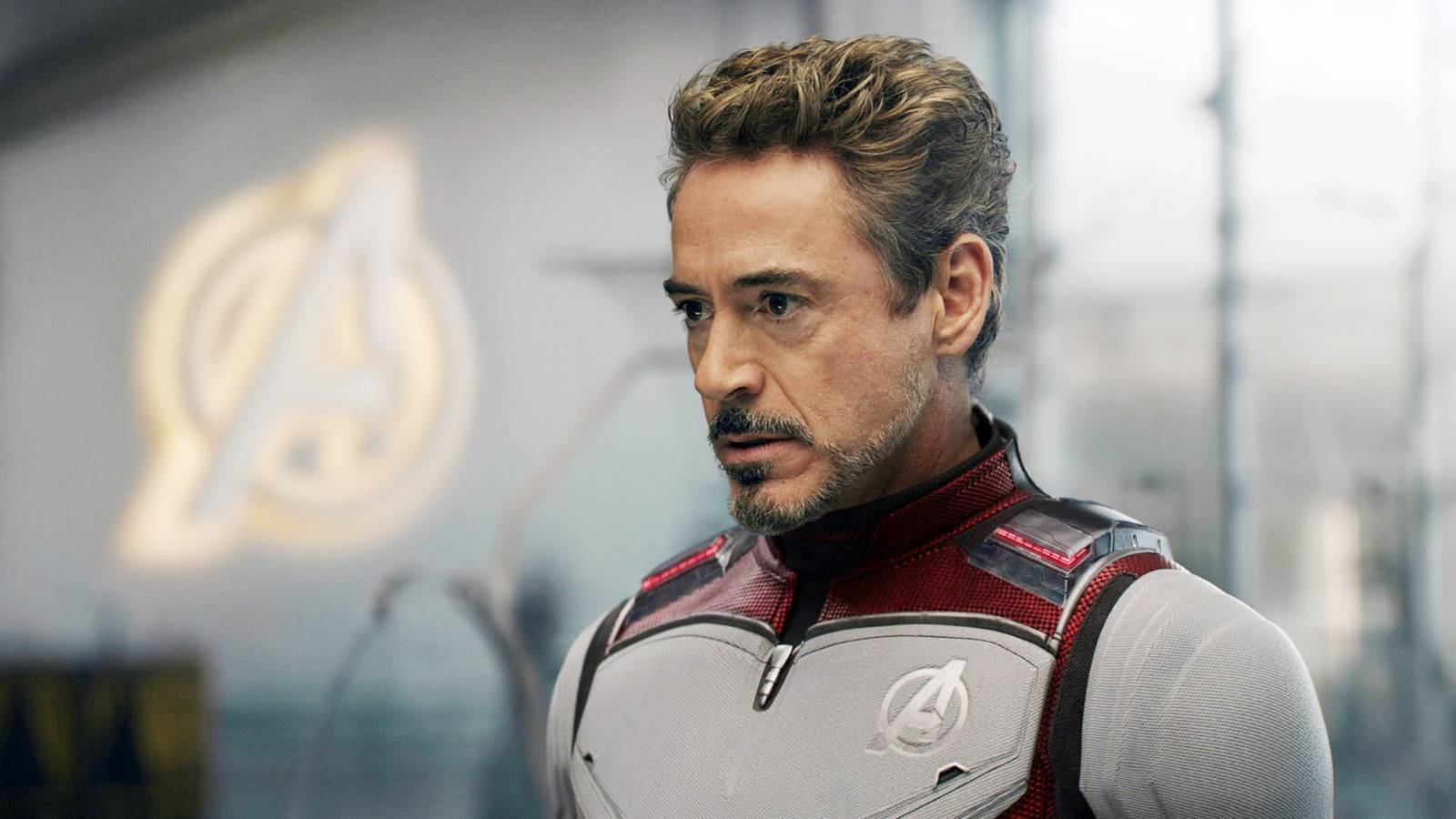 Robert Downey Jr. teasert Avengers: Doomsday mit Iron Man & Doctor Doom ...