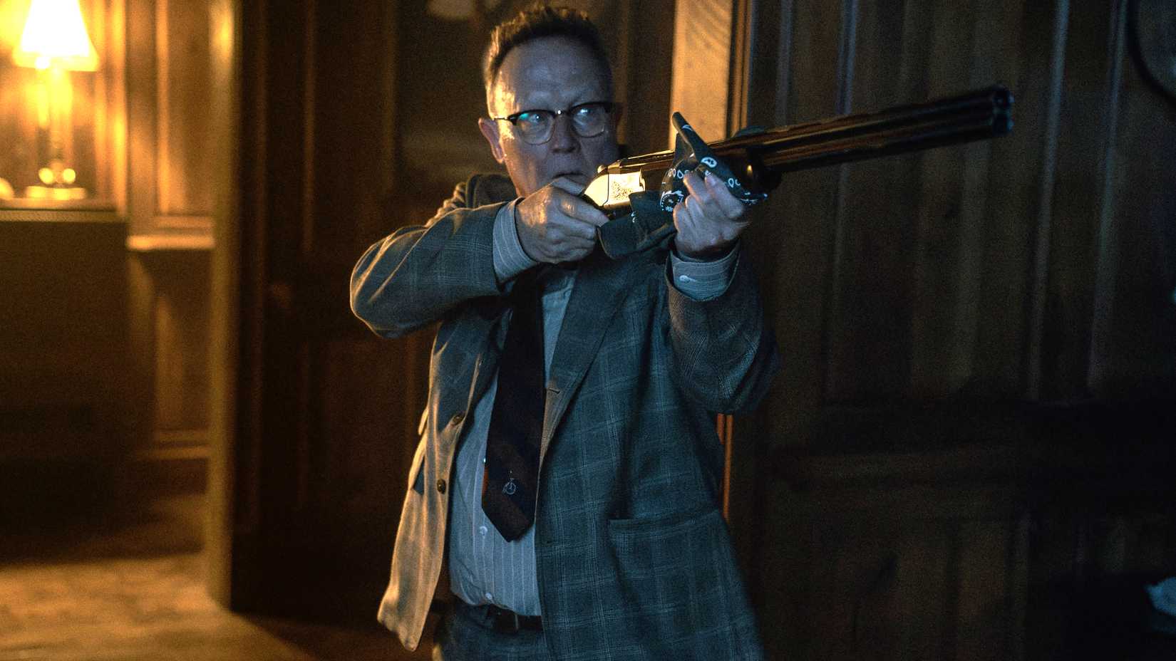 Robert Patrick como Dunmire em Tulsa King