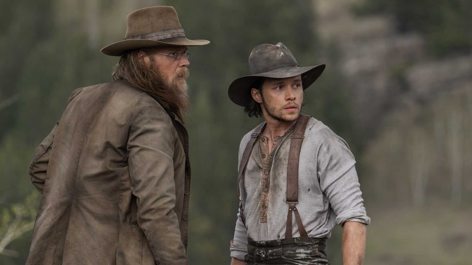 Ryan Hurst and Nick Robinson in Netflix's The Abandons