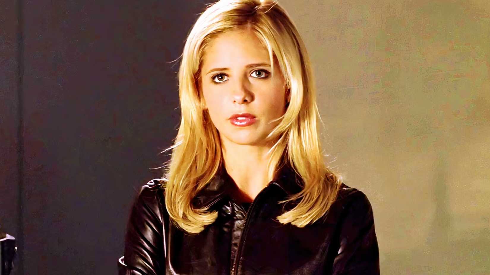 Sarah Michelle Gellar como Buffy Summers em Buffy The Vampire Slayer.