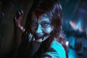 Alyssa Sutherland as the Ellie Deadite in Evil Dead Rise