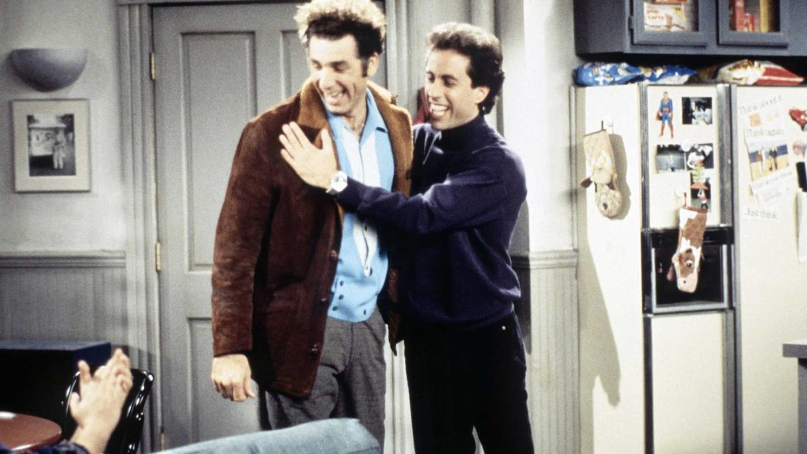 Kramer e Jerry sorrindo em Seinfeld.