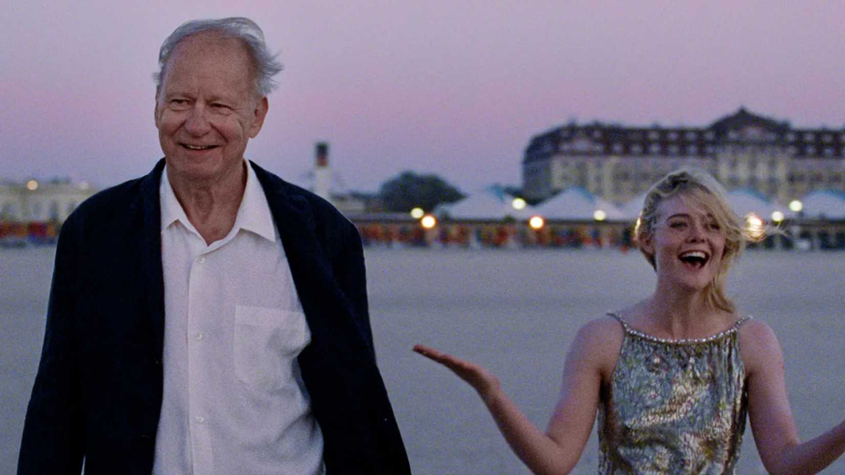 Nora em uma cena emocional de Sentimental Value