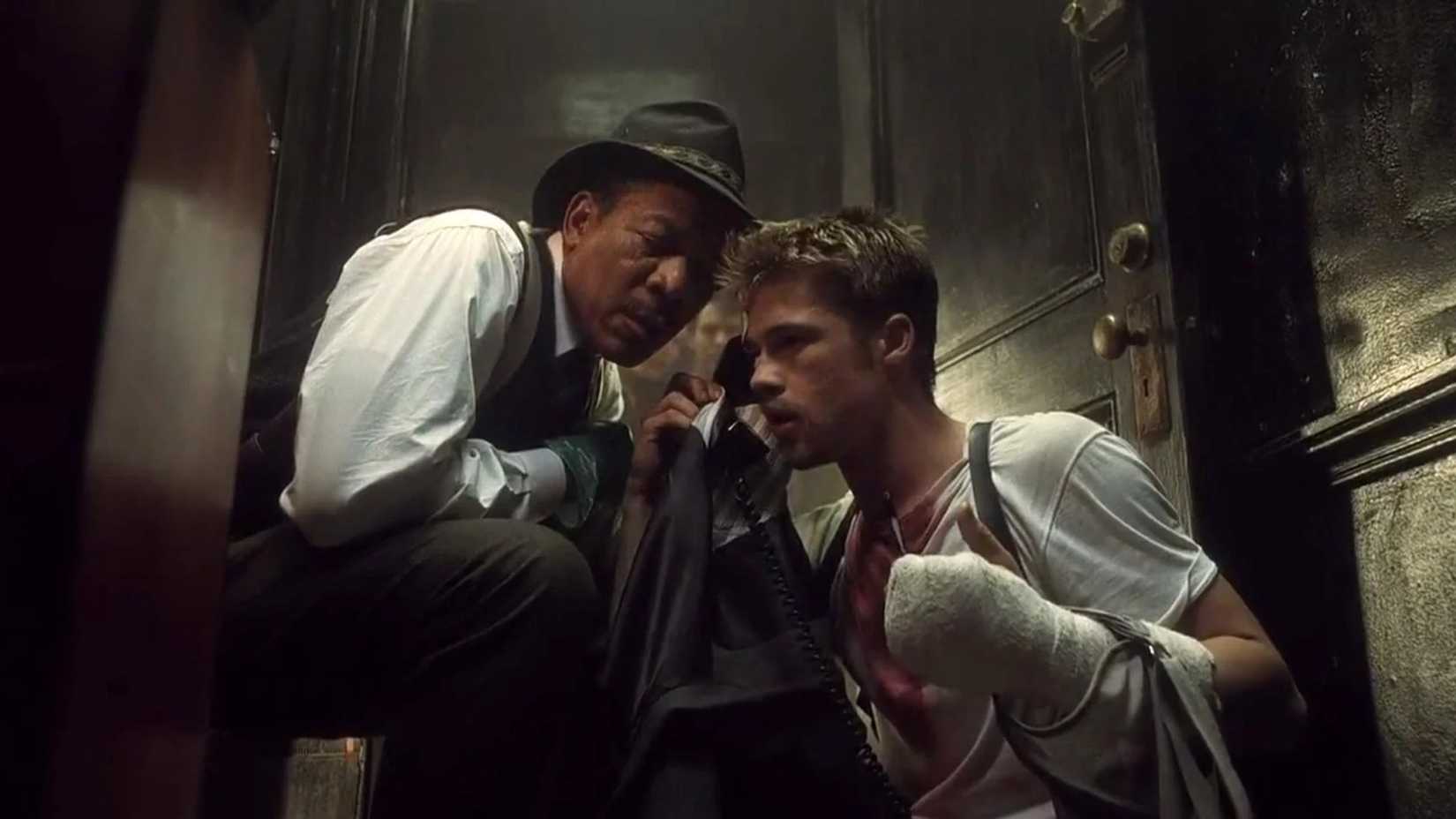 Brad Pitt e Morgan Freeman em Seven