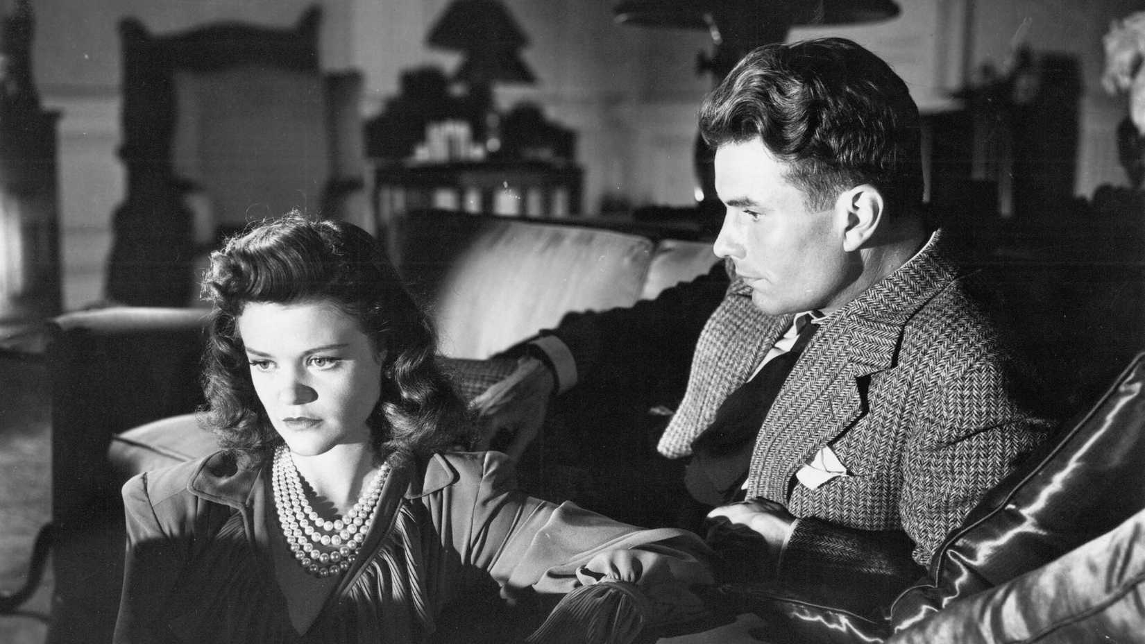 Simone Simon em A Marca da Pantera