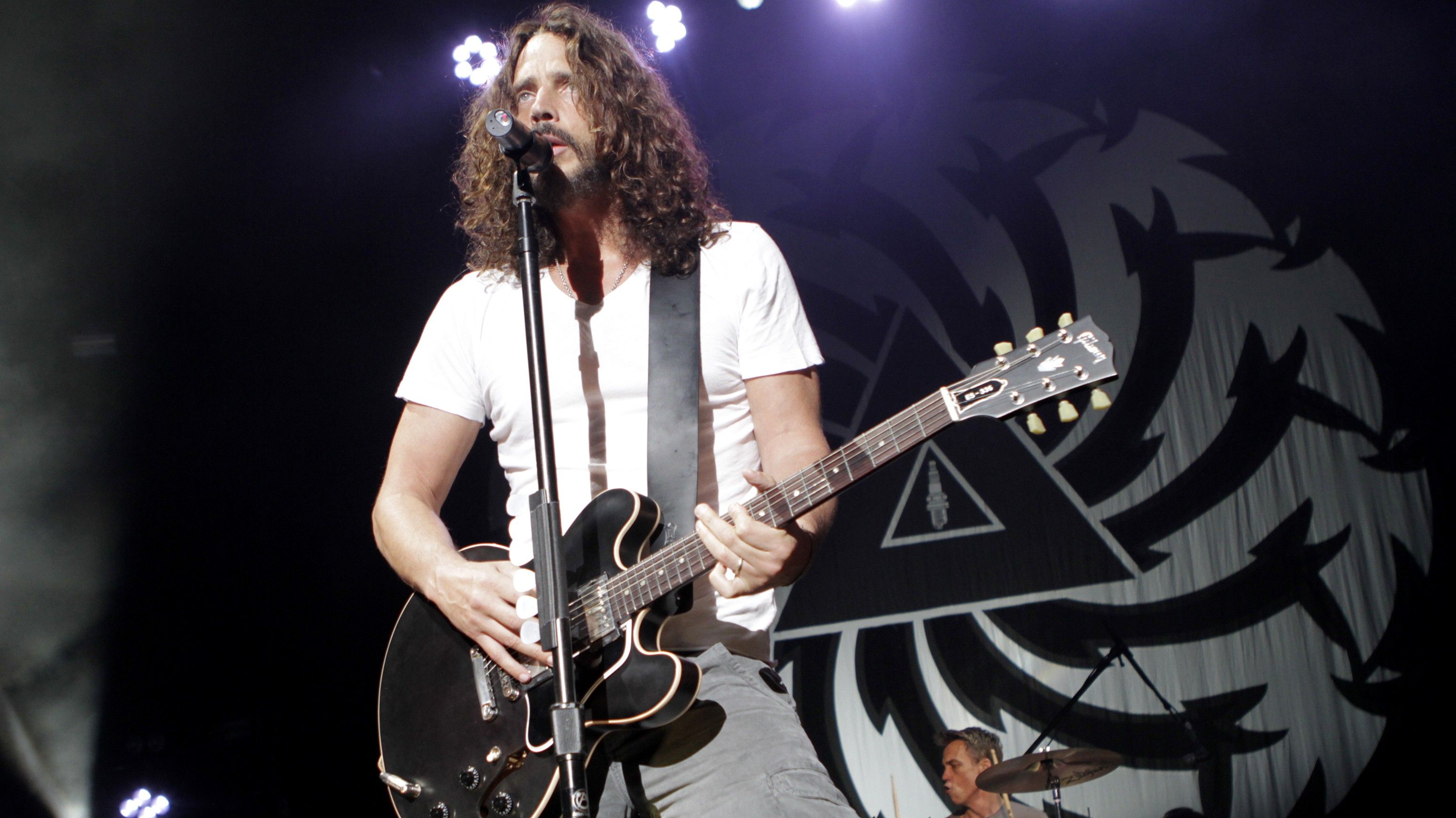 10 Forgotten 90s Grunge Songs TikTok Could Easily Turn Into Hits Next