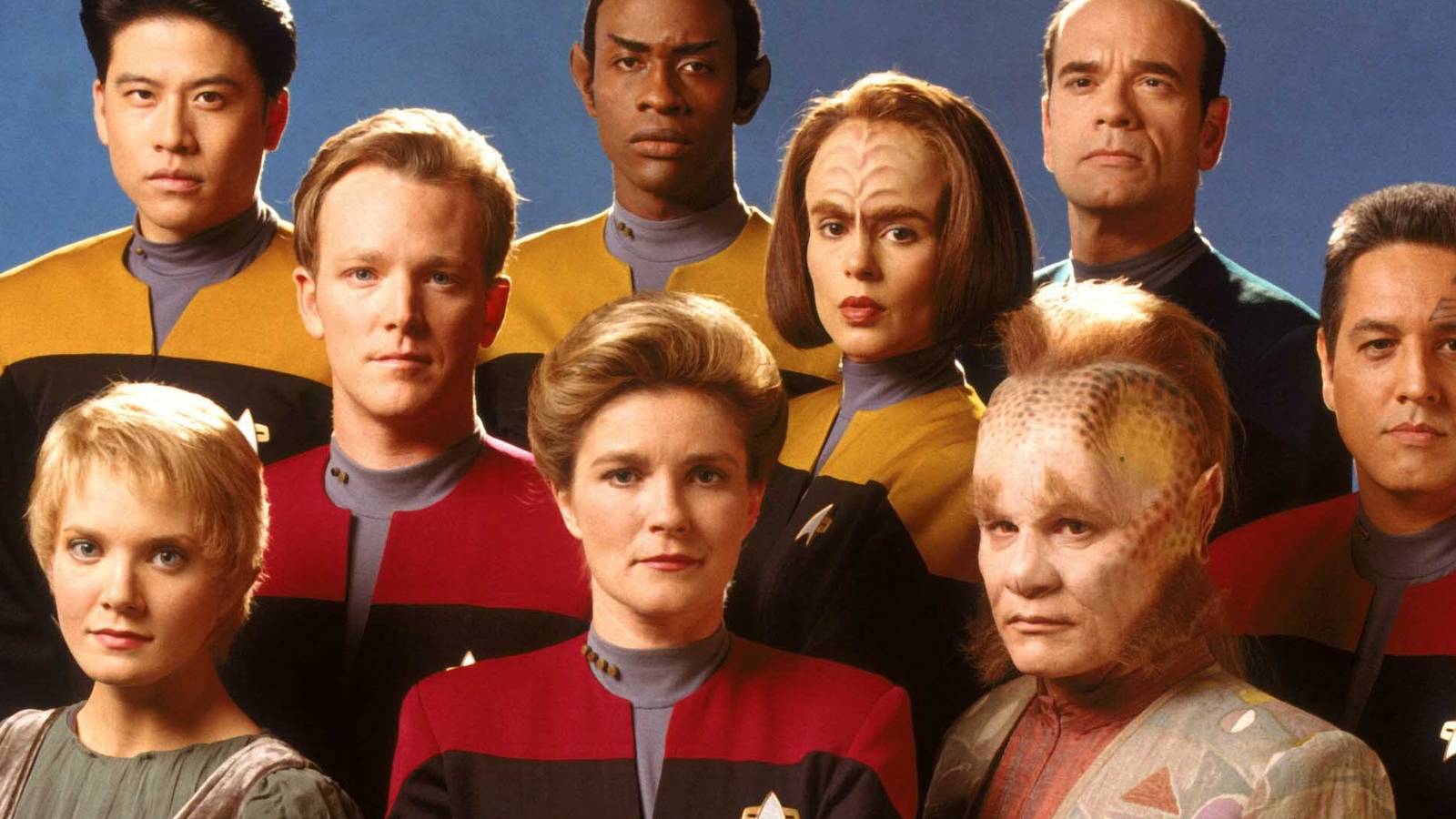 Robert Beltran Praises Original Star Trek: Voyager Captain Genevieve Bujold