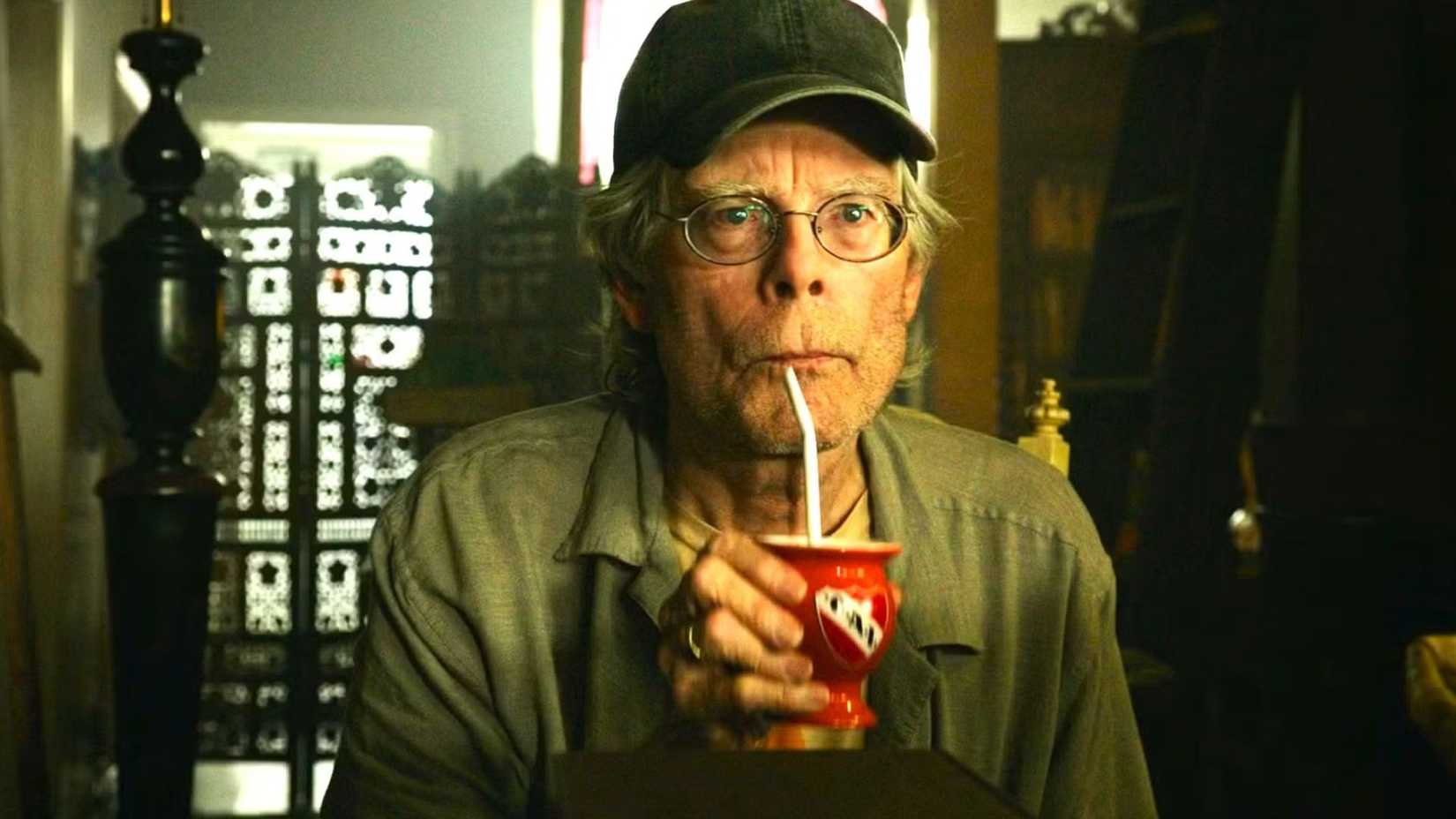 Stephen King's cameo in IT Chapter 2